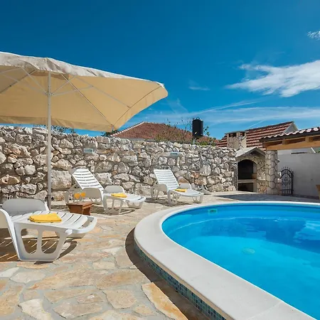 Villa Stara Kula